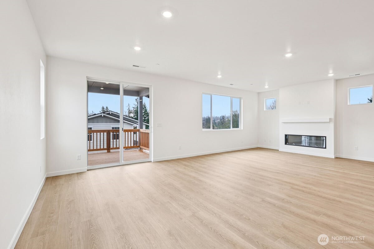 10316 6th Place SE #SW 16, Lake Stevens, WA 98258