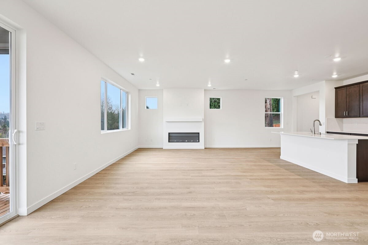 10316 6th Place SE #SW 16, Lake Stevens, WA 98258