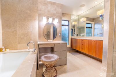 1640 Magnolia Boulevard W, Seattle, WA 98199 - Photo 19