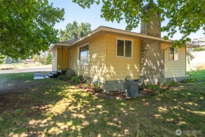2731 Sunset Highway , East Wenatchee, WA 98802 - Photo 2