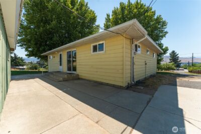 2731 Sunset Highway , East Wenatchee, WA 98802 - Photo 4