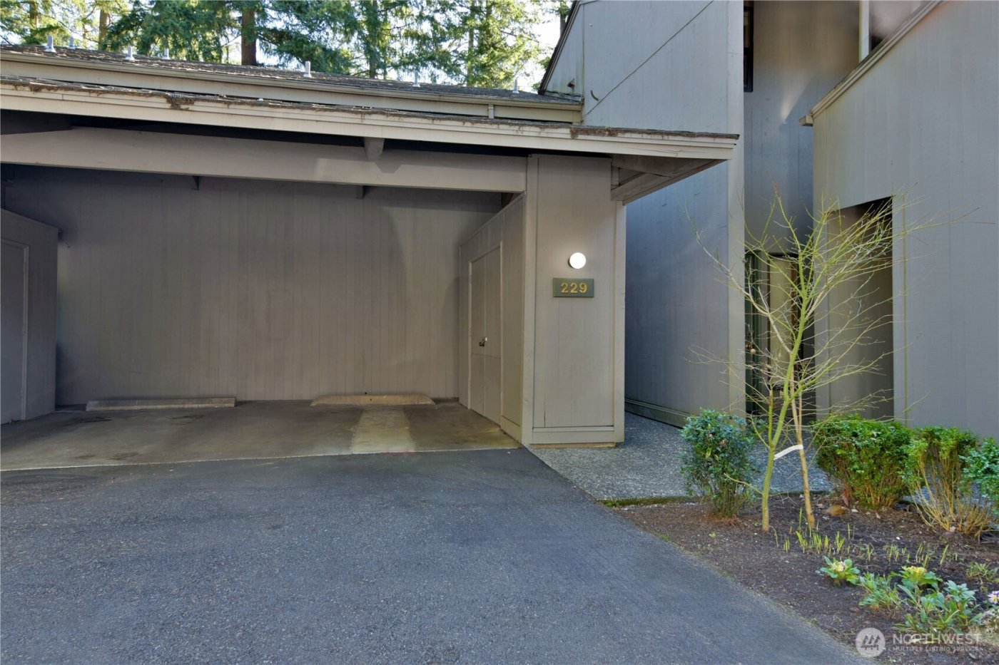 6236 NE 137th Place #229, Redmond, WA 98052