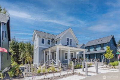 441 E Compass Street , Pacific Beach, WA 98571