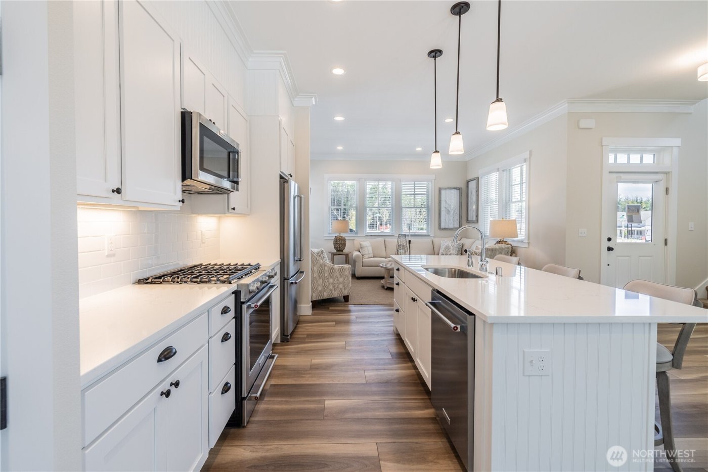 441 E Compass Street , Pacific Beach, WA 98571