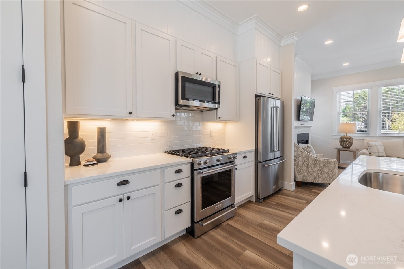 441 E Compass Street , Pacific Beach, WA 98571