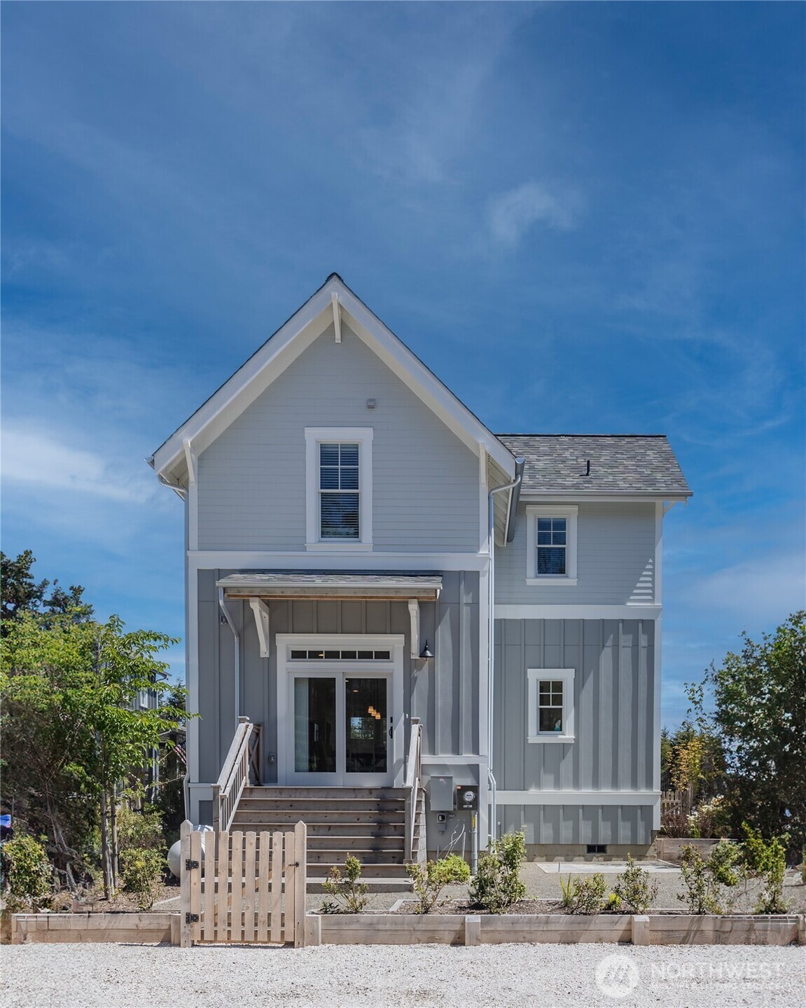 441 E Compass Street , Pacific Beach, WA 98571