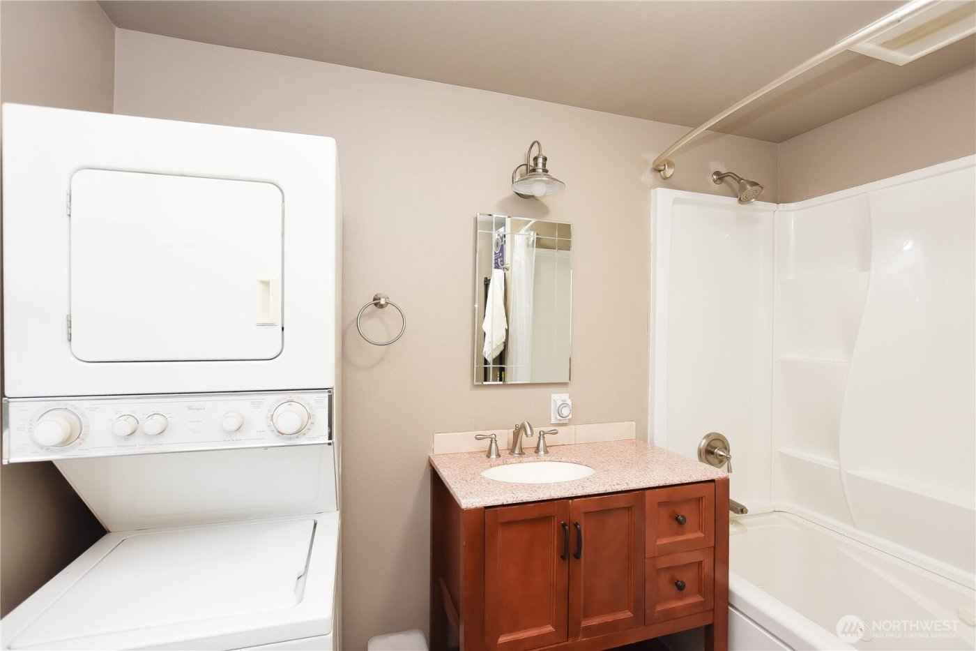1407 Cedar Avenue , Marysville, WA 98270