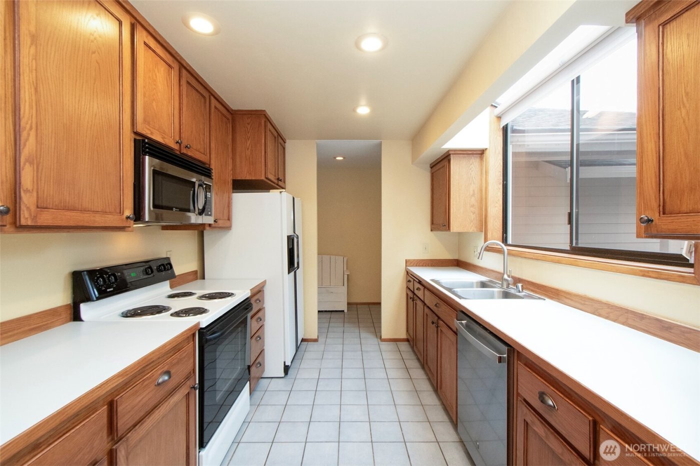 105 Fairway Drive , Sequim, WA 98382