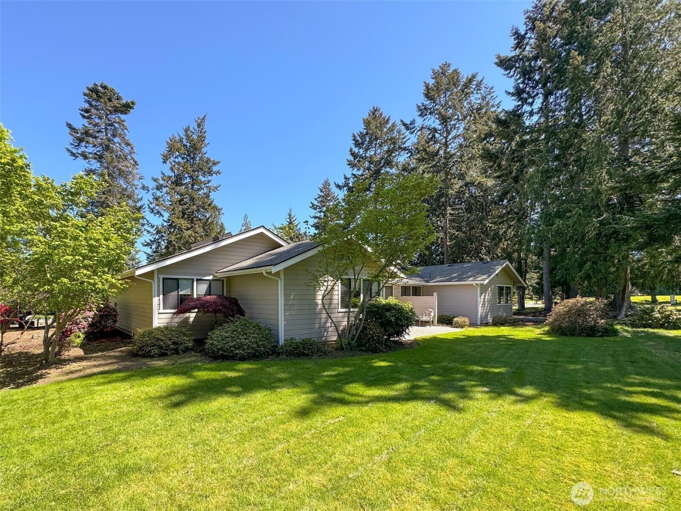 105 Fairway Drive , Sequim, WA 98382