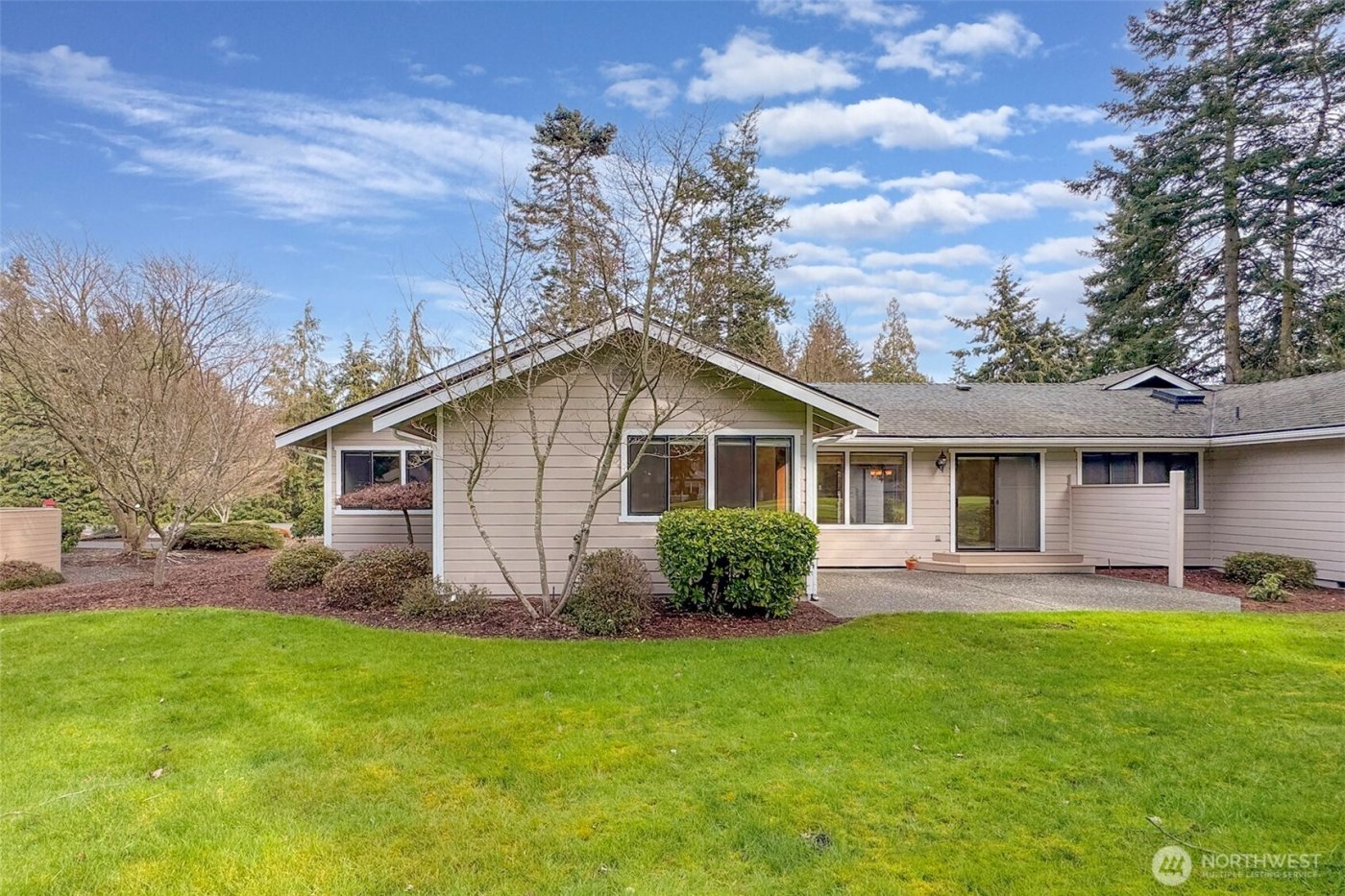 105 Fairway Drive , Sequim, WA 98382