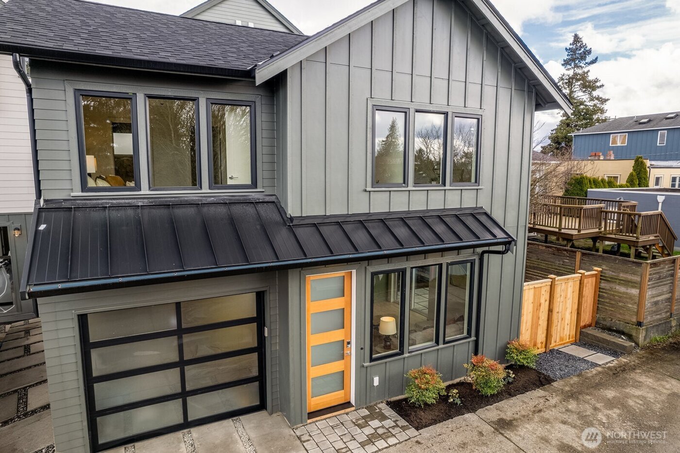 8319 25th Avenue NW, Seattle, WA 98117