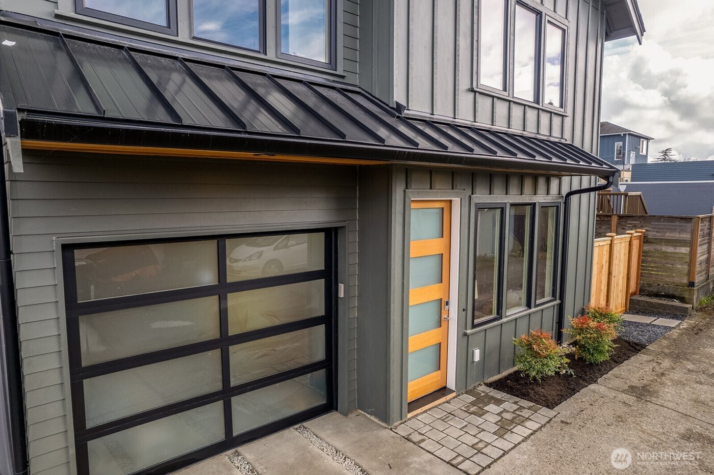 8319 25th Avenue NW, Seattle, WA 98117