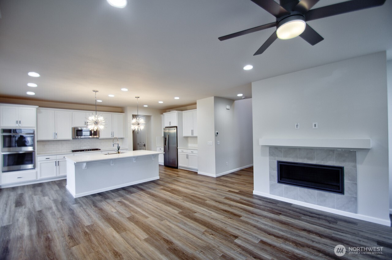 771 SE Nordmann Loop , Port Orchard, WA 98366