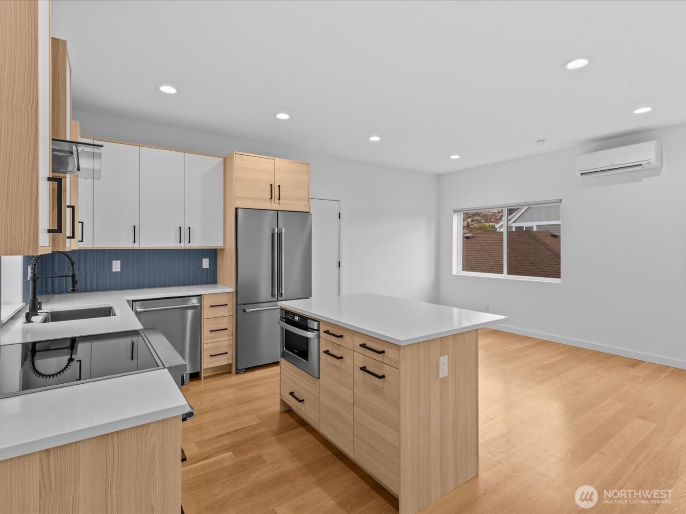 3239 61st Avenue SW #unit B, Seattle, WA 98116