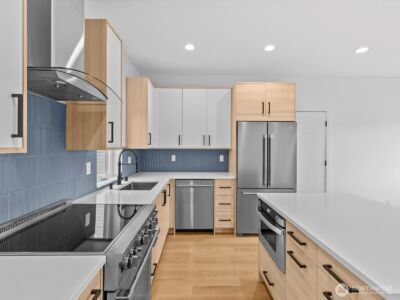 3239 61st Avenue SW #unit B, Seattle, WA 98116 - Photo 13