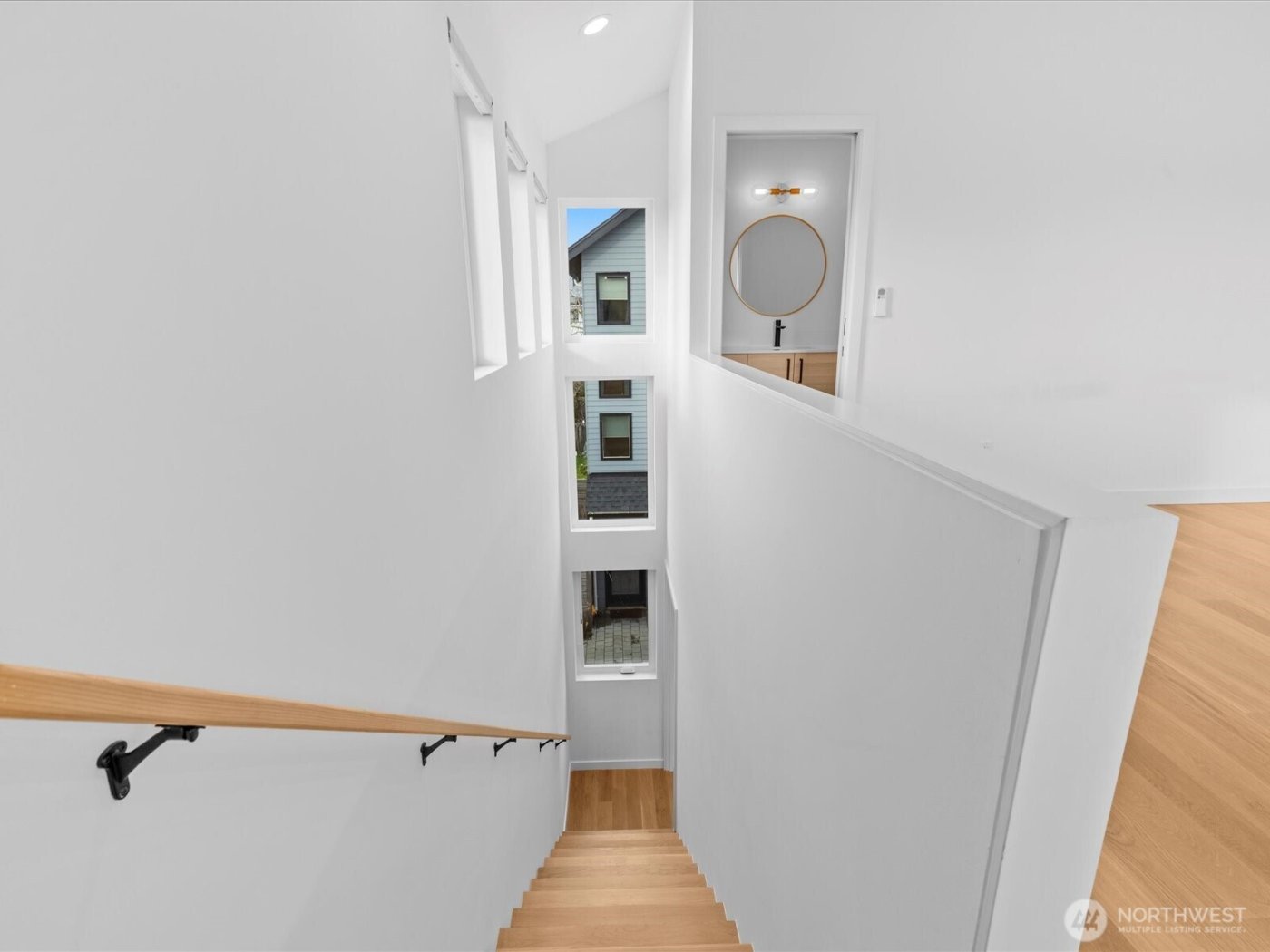 3239 61st Avenue SW #unit B, Seattle, WA 98116