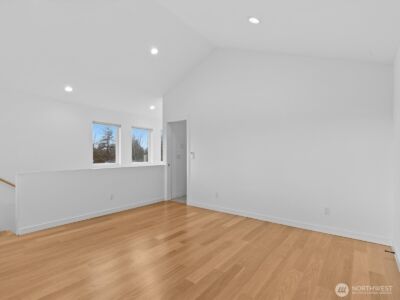 3239 61st Avenue SW #unit B, Seattle, WA 98116 - Photo 17