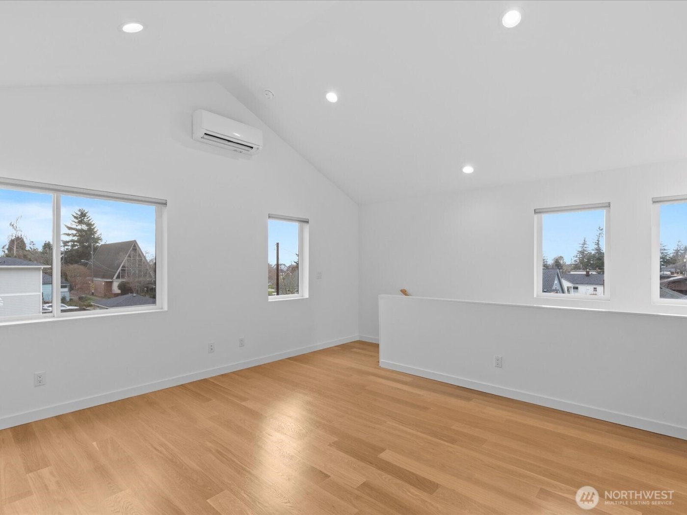 3239 61st Avenue SW #unit B, Seattle, WA 98116