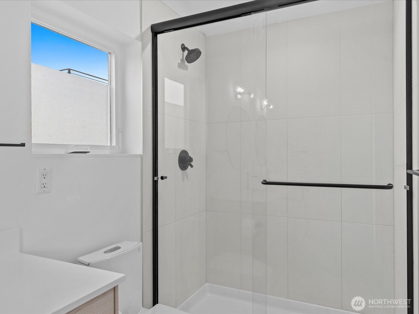 3239 61st Avenue SW #unit B, Seattle, WA 98116