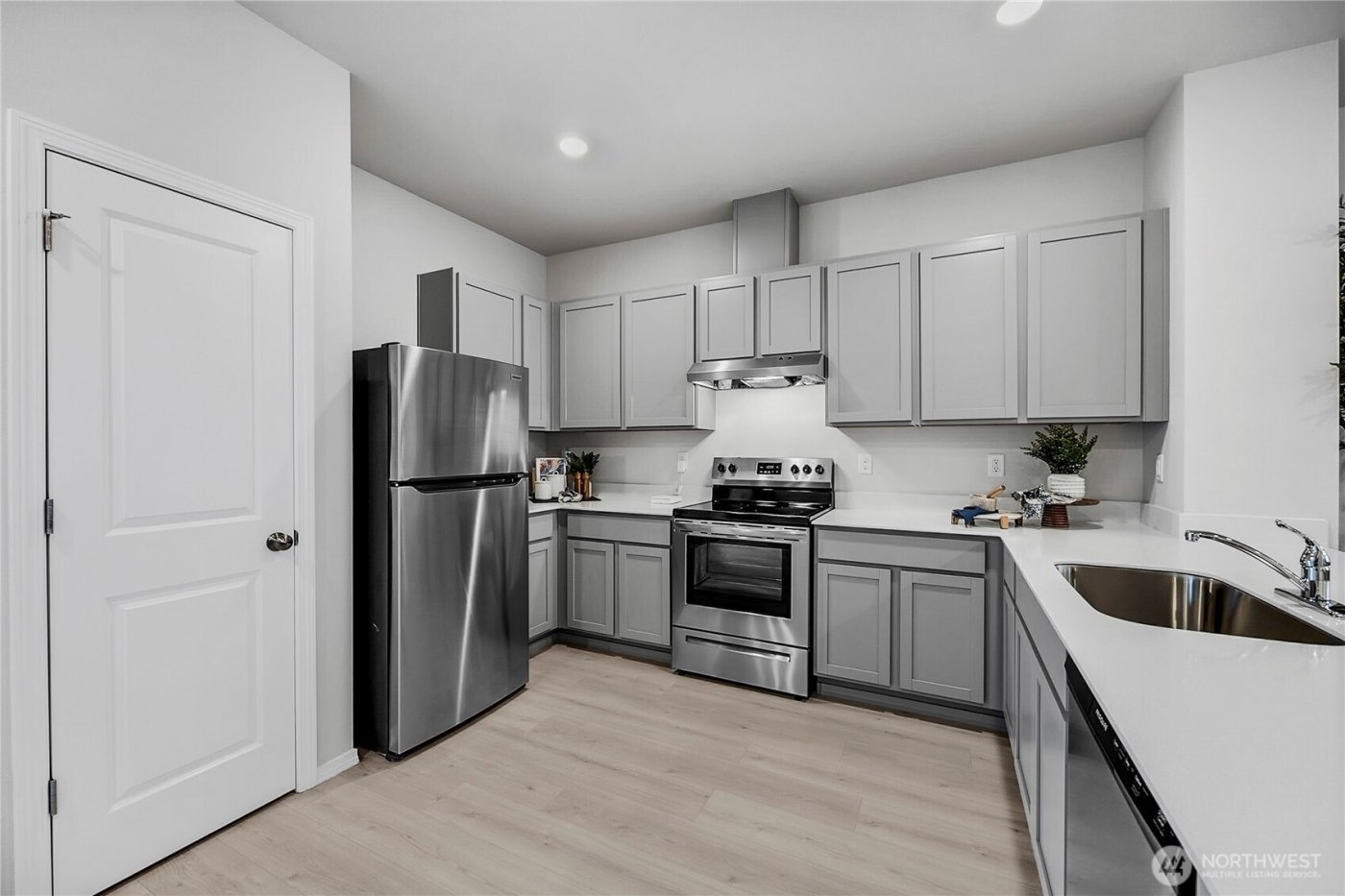 34164 Emerald Ridge Avenue SE, Black Diamond, WA 98010