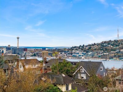 2337 10th Avenue E #D, Seattle, WA 98102 - Photo 14