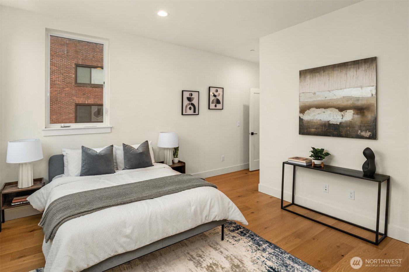 2337 10th Avenue E #D, Seattle, WA 98102