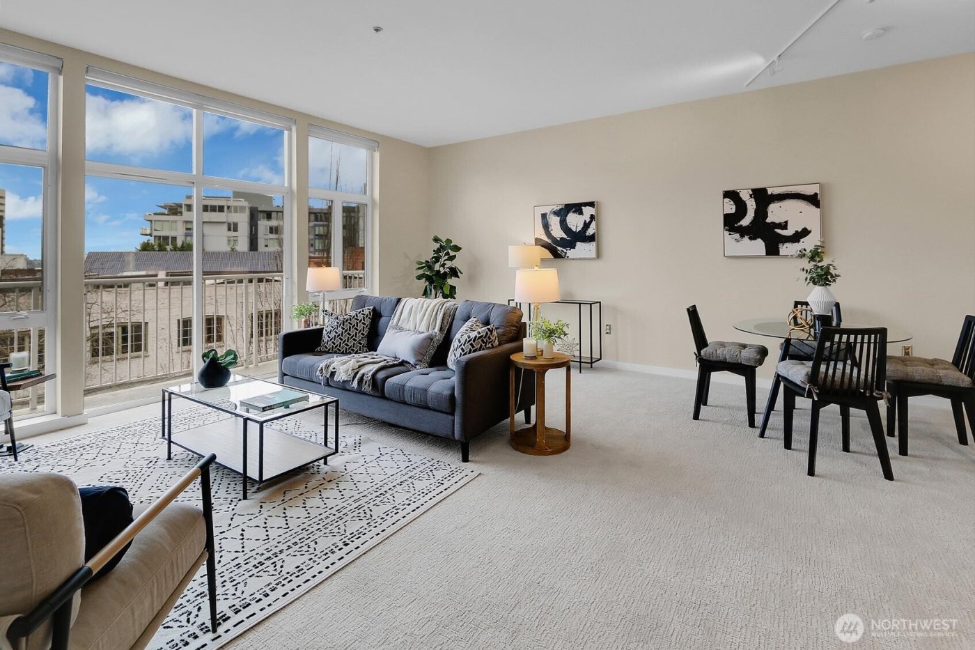 303 E Pike Street #402, Seattle, WA 98122-3698