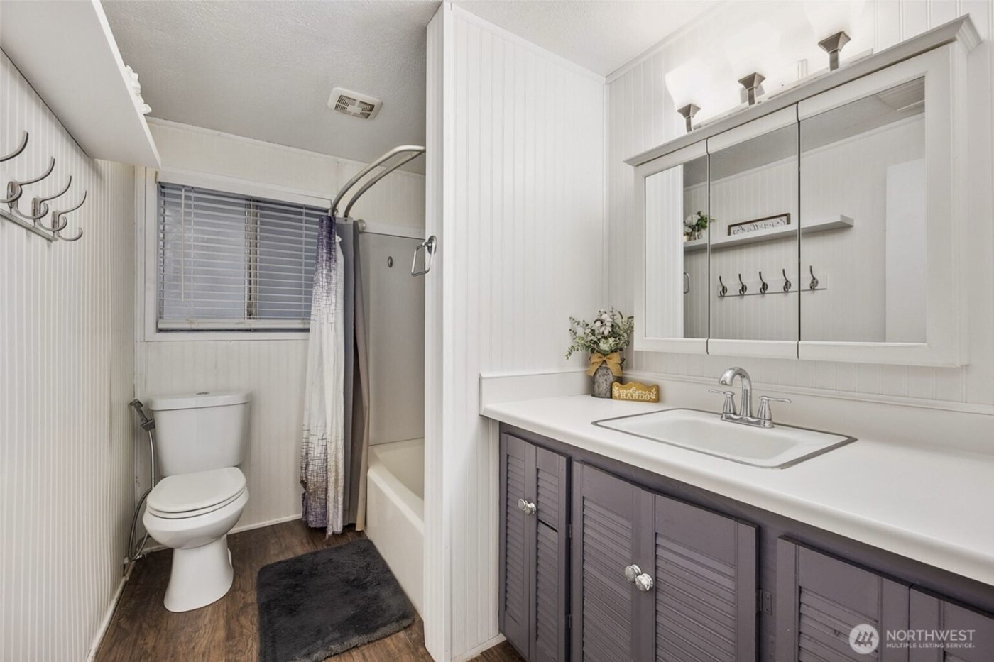 21843 Crest Lane SE, Yelm, WA 98597