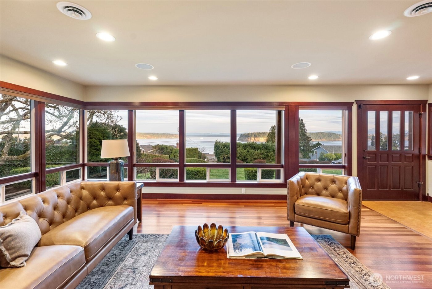 6916 Soundview Drive , Gig Harbor, WA 98335