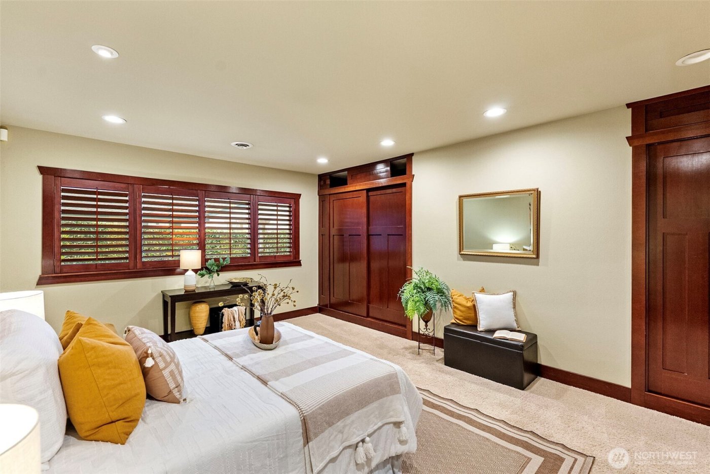 6916 Soundview Drive , Gig Harbor, WA 98335