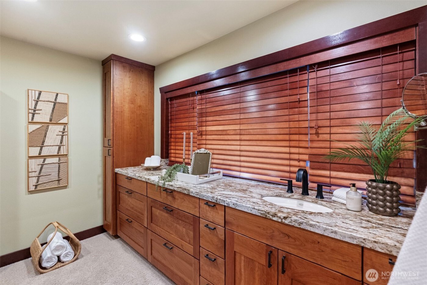 6916 Soundview Drive , Gig Harbor, WA 98335