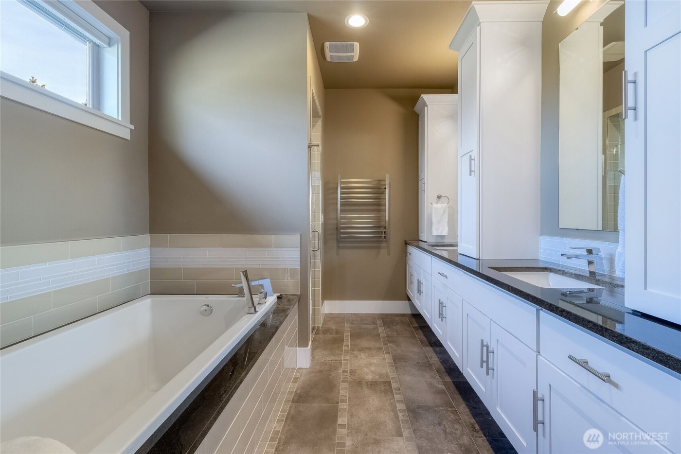 2049 Stillwater Drive , Walla Walla, WA 99362