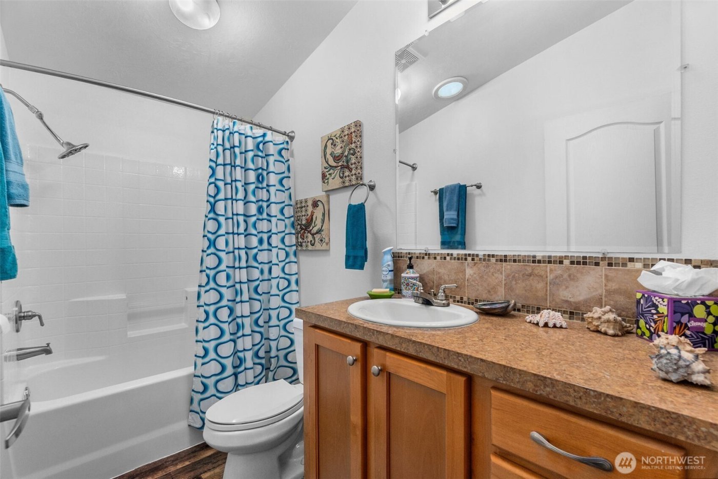 39 Paradise Lane , Pacific Beach, WA 98571