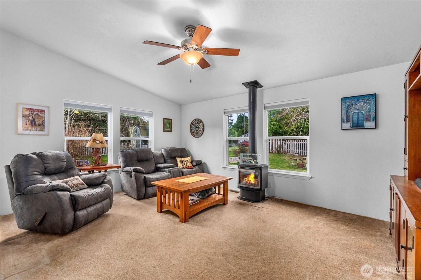 39 Paradise Lane , Pacific Beach, WA 98571