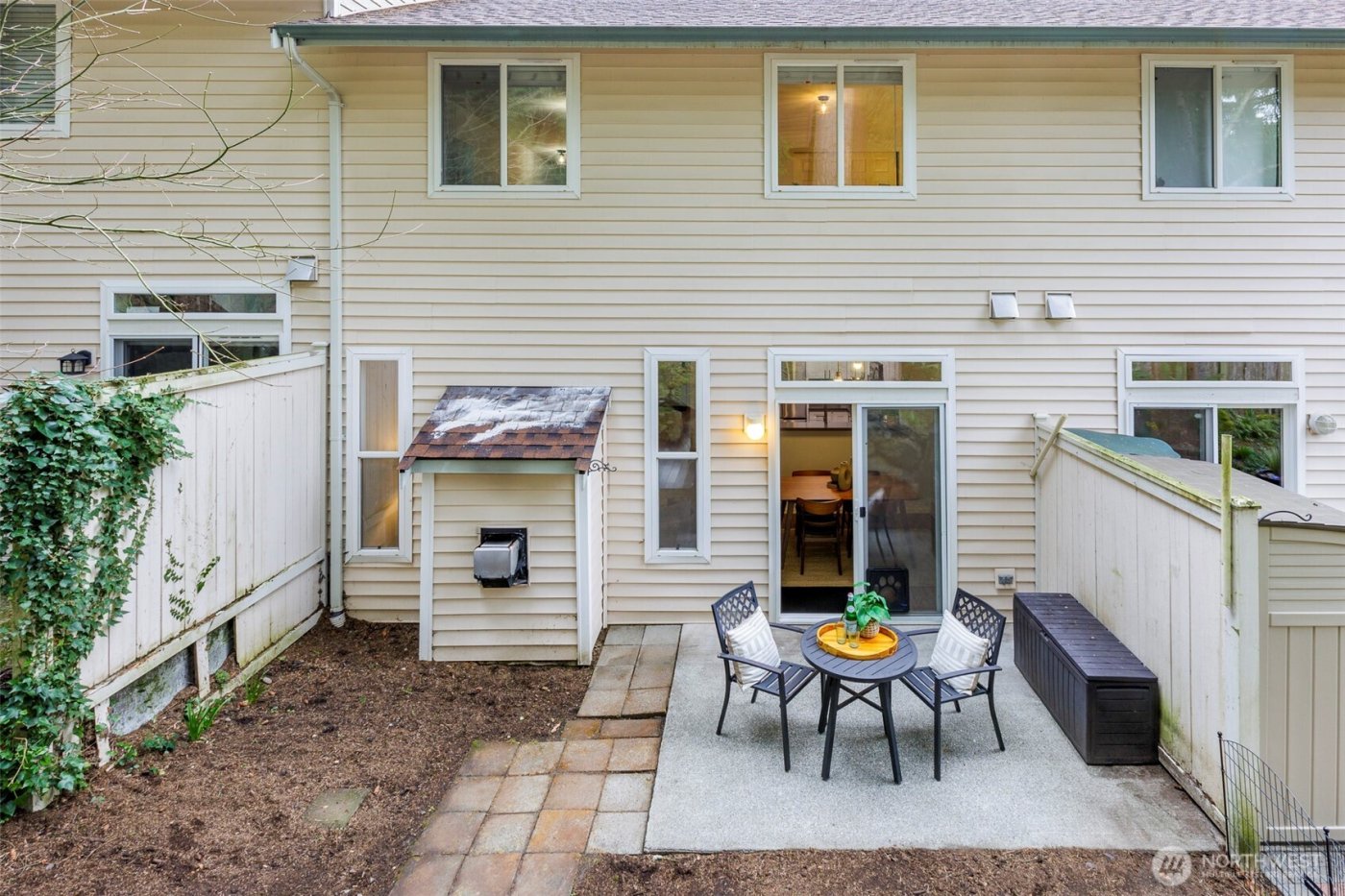 8828 238th Street SW #C3, Edmonds, WA 98026