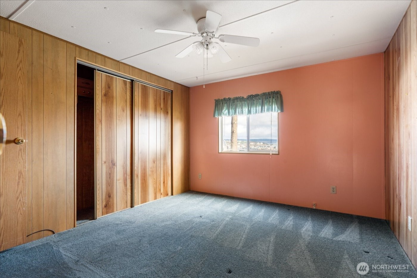 30901 State Route 20 #B3, Oak Harbor, WA 98277