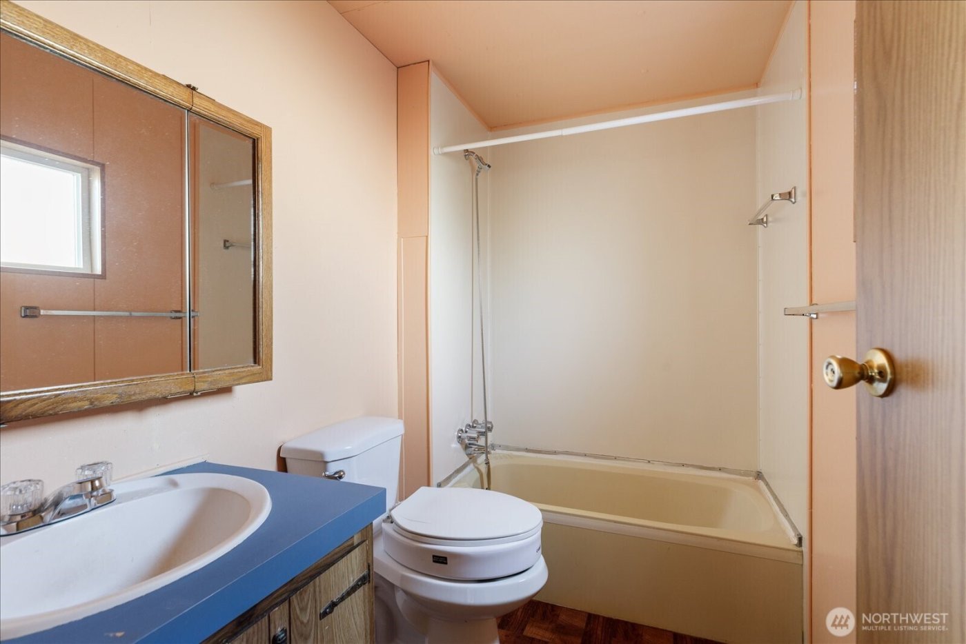 30901 State Route 20 #B3, Oak Harbor, WA 98277