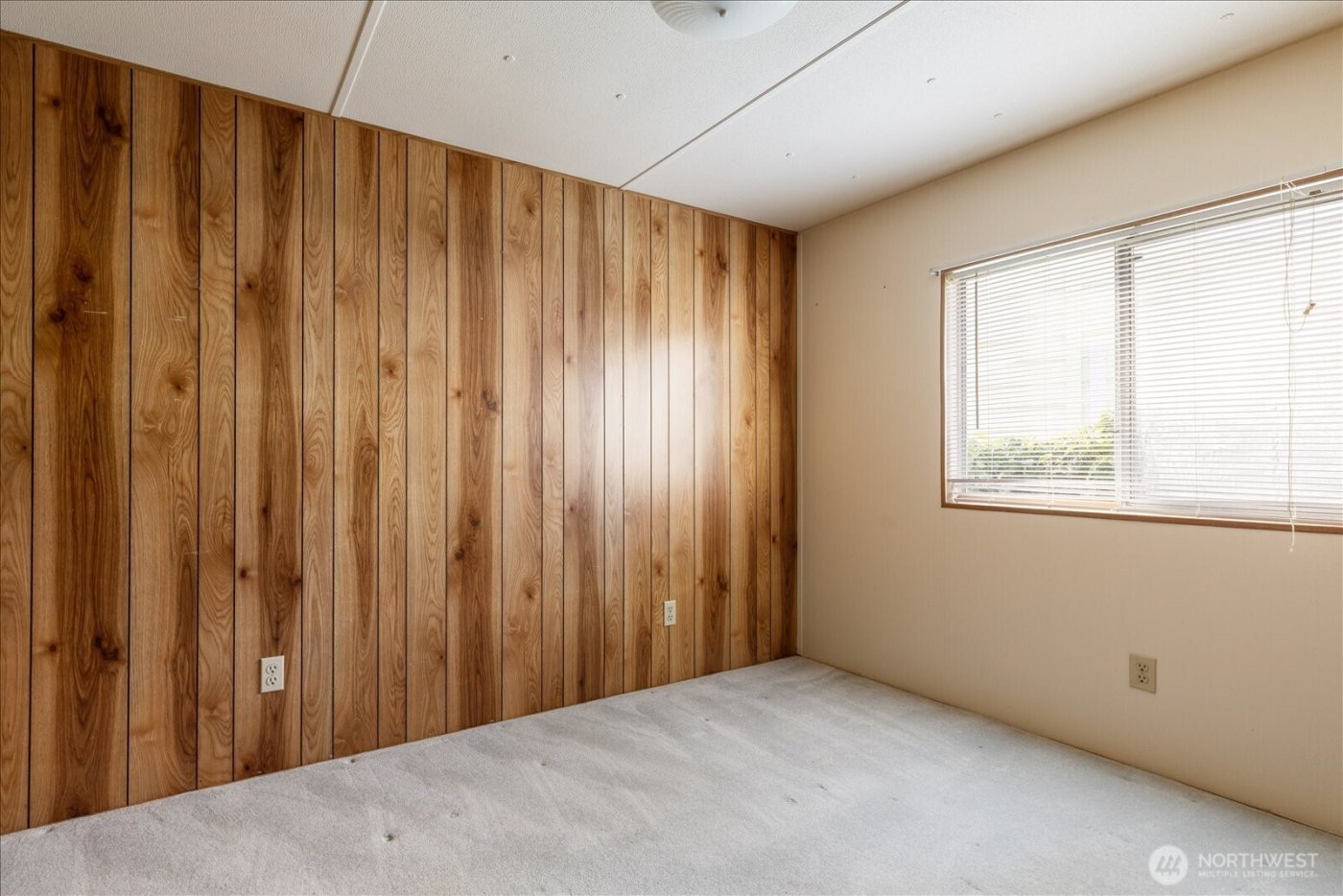 30901 State Route 20 #B3, Oak Harbor, WA 98277