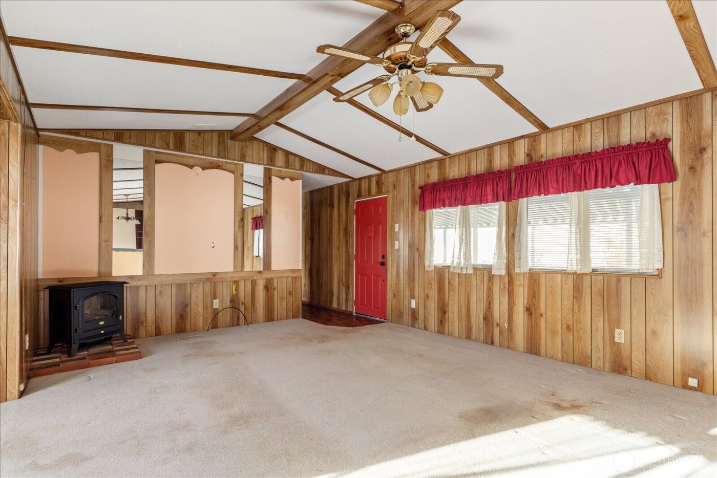 30901 State Route 20 #B3, Oak Harbor, WA 98277