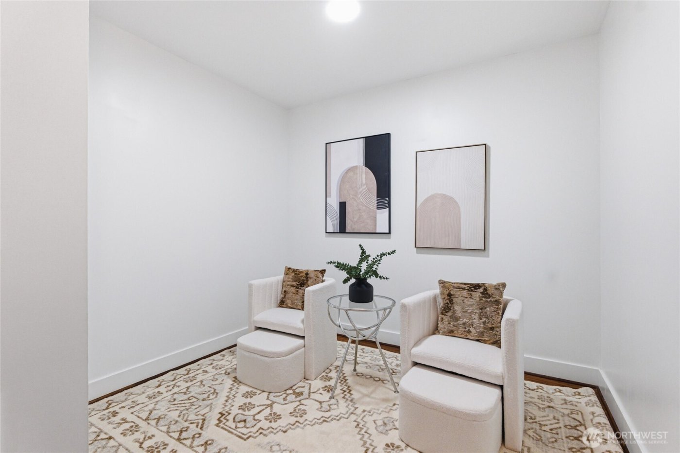 699 John St #319, Seattle, WA 98109