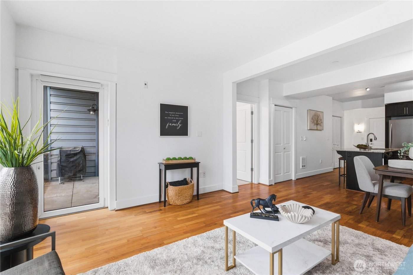 699 John St #319, Seattle, WA 98109