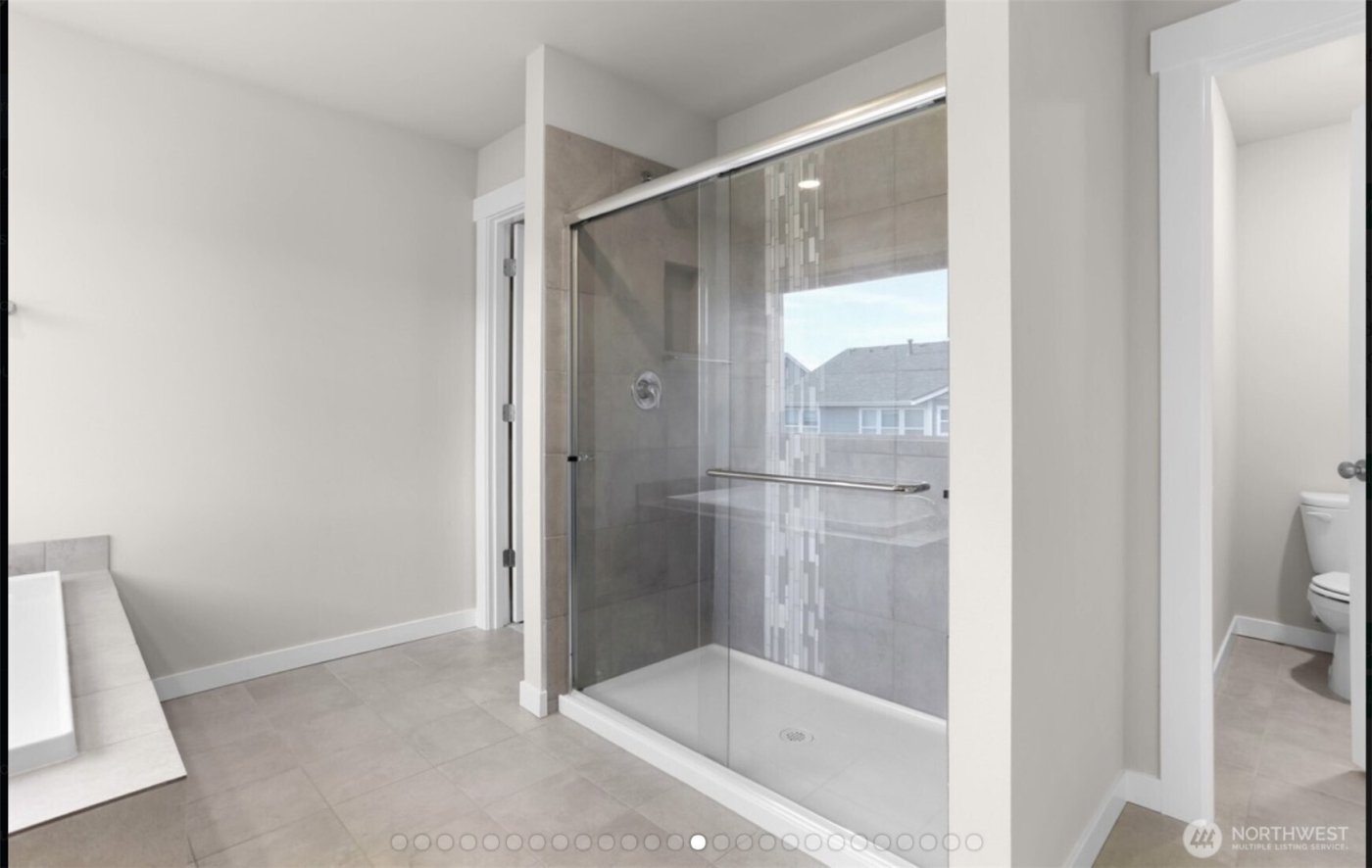 18823 111th Ave E , Puyallup, WA 98374