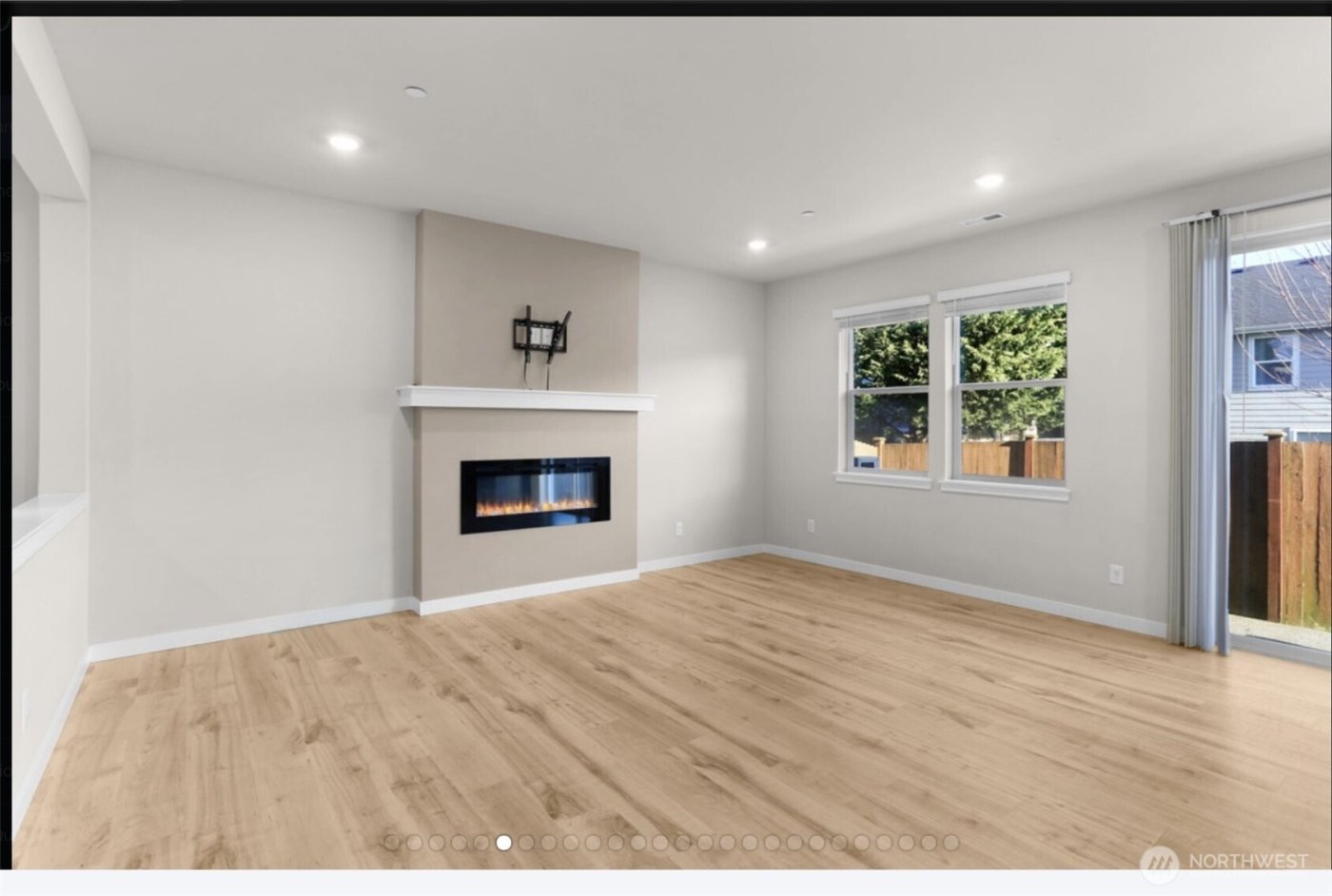 18823 111th Ave E , Puyallup, WA 98374