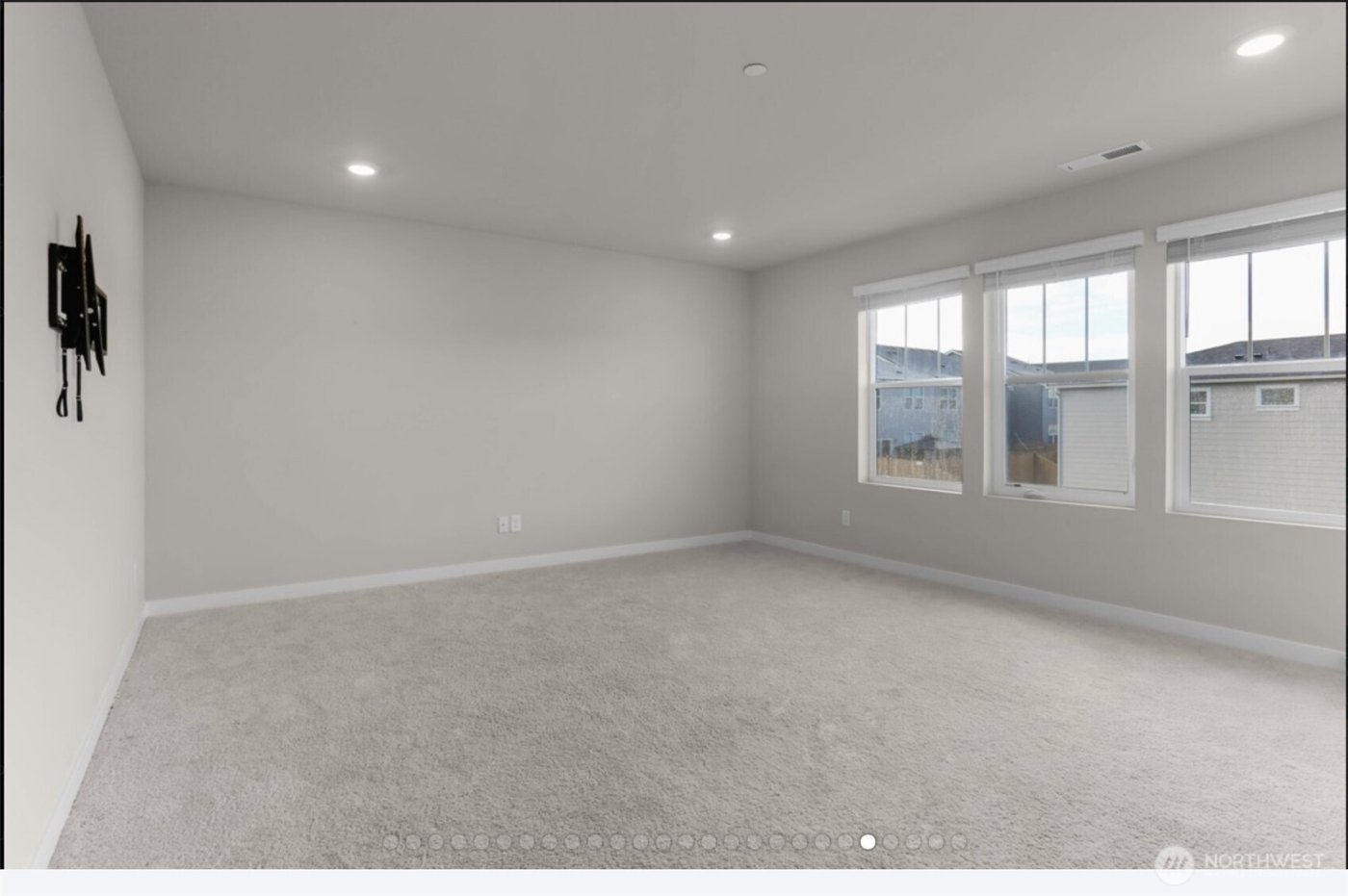 18823 111th Ave E , Puyallup, WA 98374