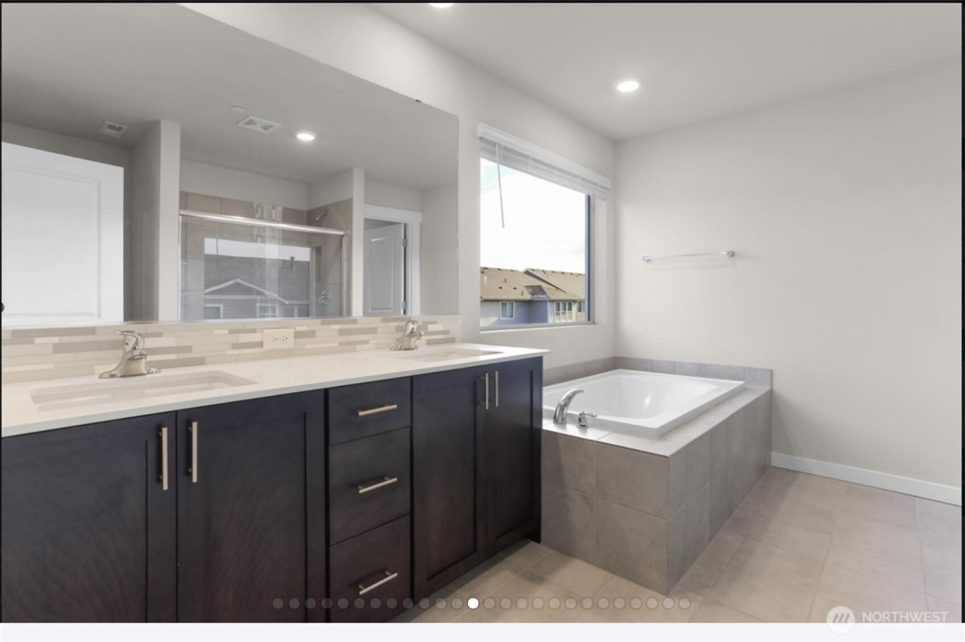 18823 111th Ave E , Puyallup, WA 98374