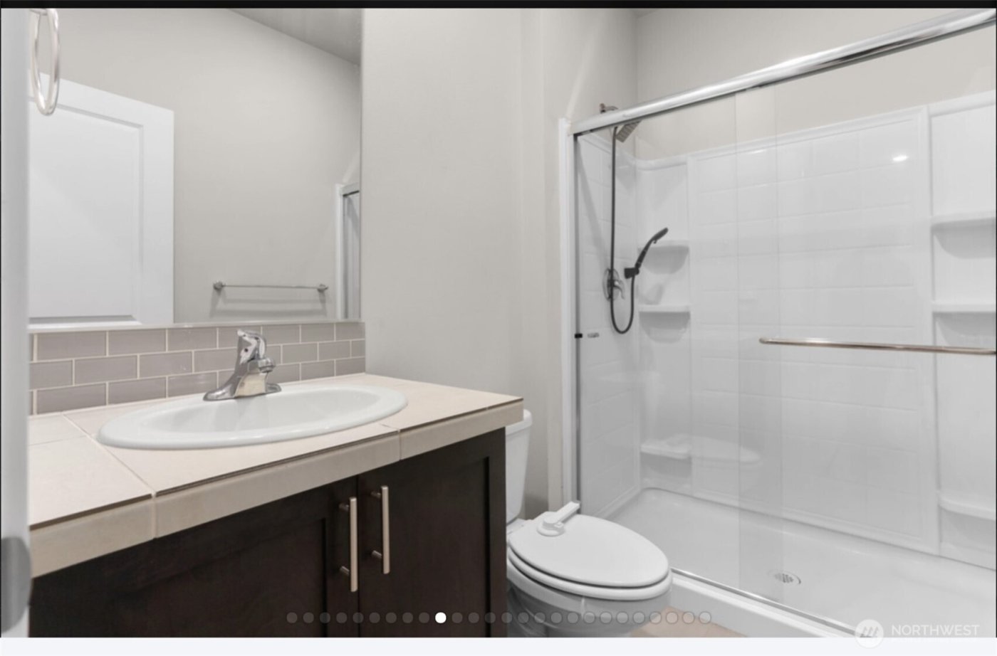 18823 111th Ave E , Puyallup, WA 98374