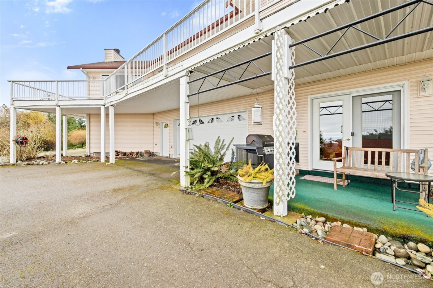 152 Hosler Drive , Sequim, WA 98382