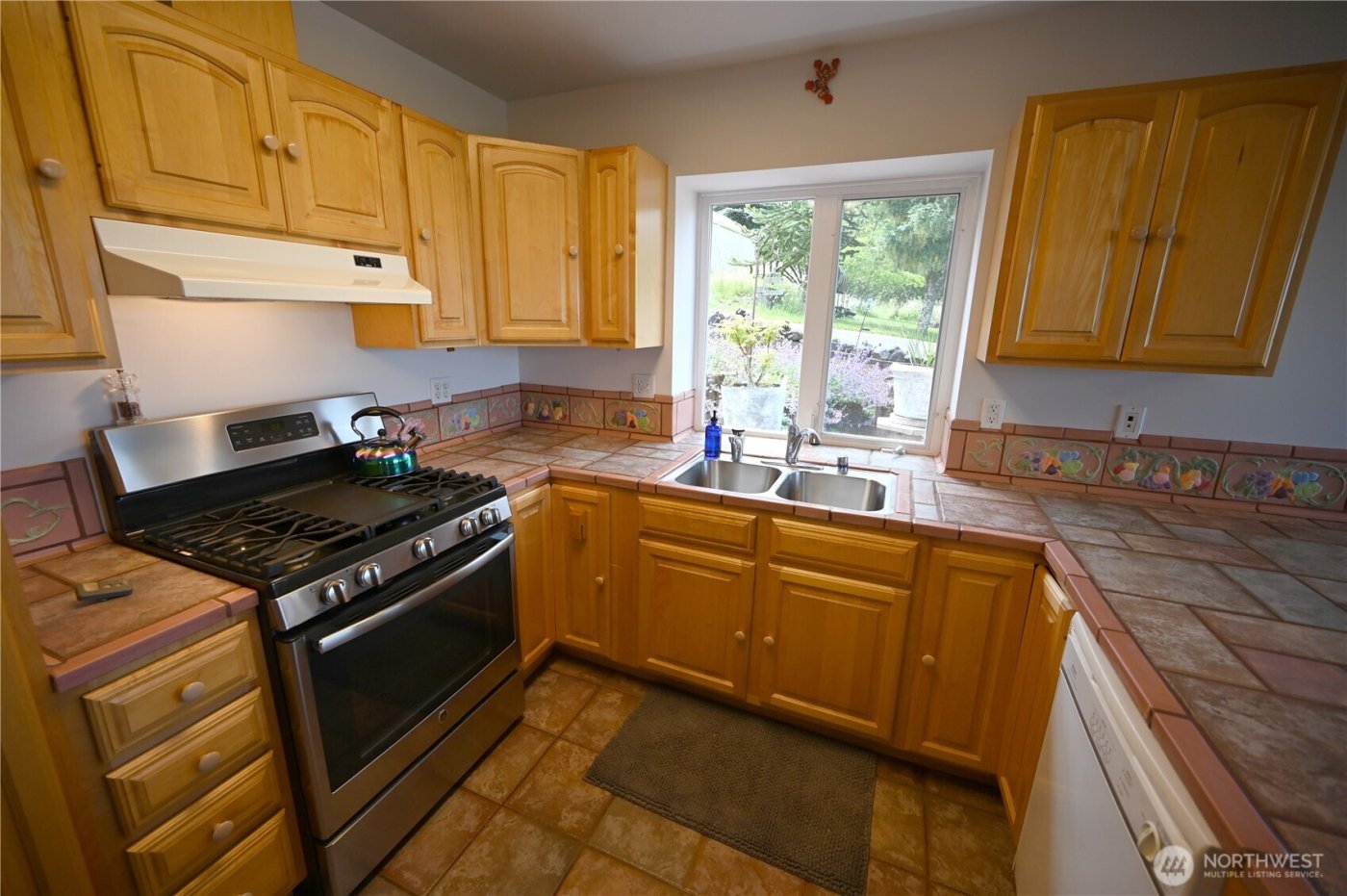 152 Hosler Drive , Sequim, WA 98382