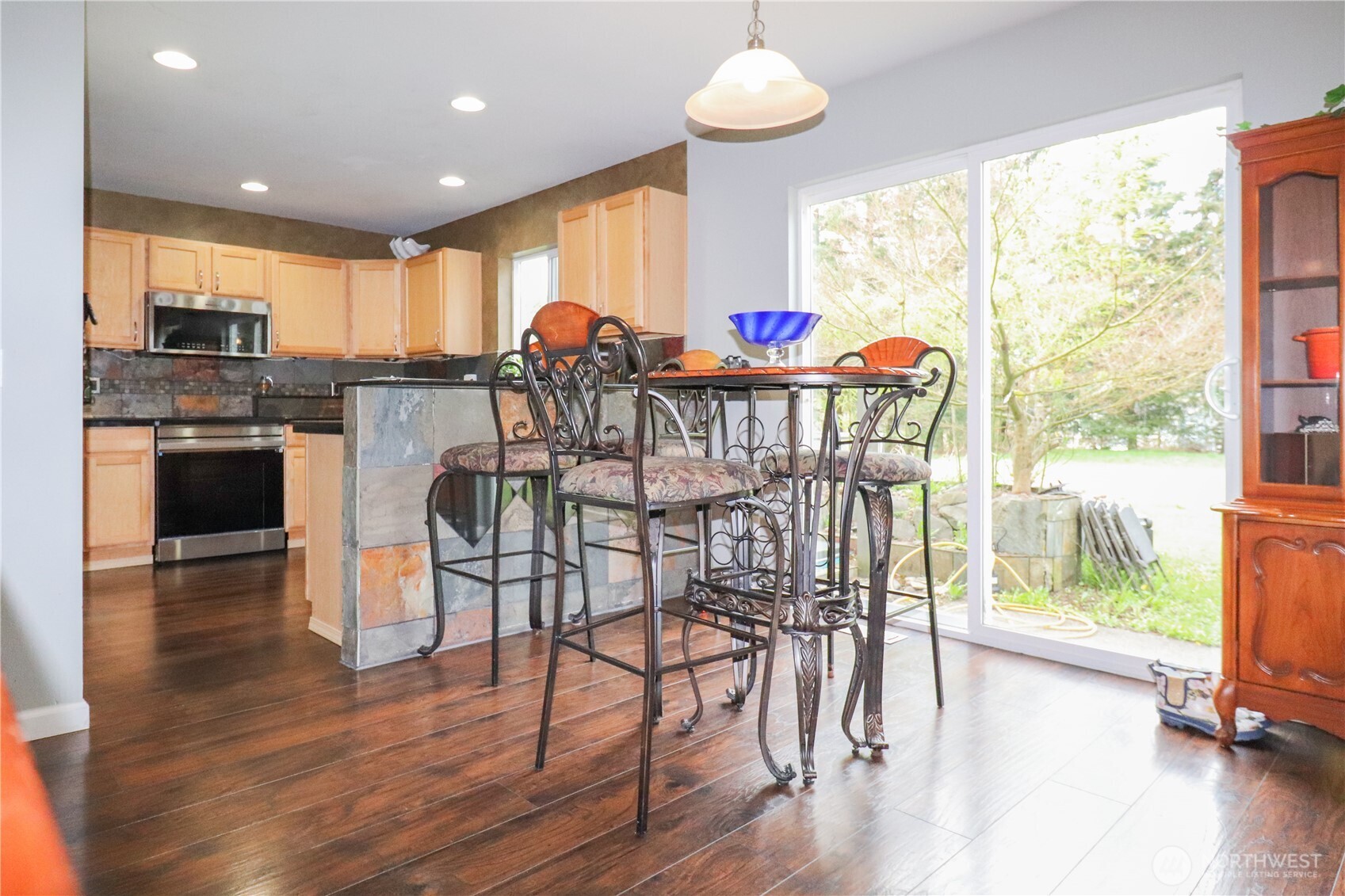 17211 Hound Dog Lane SW, Rochester, WA 98579