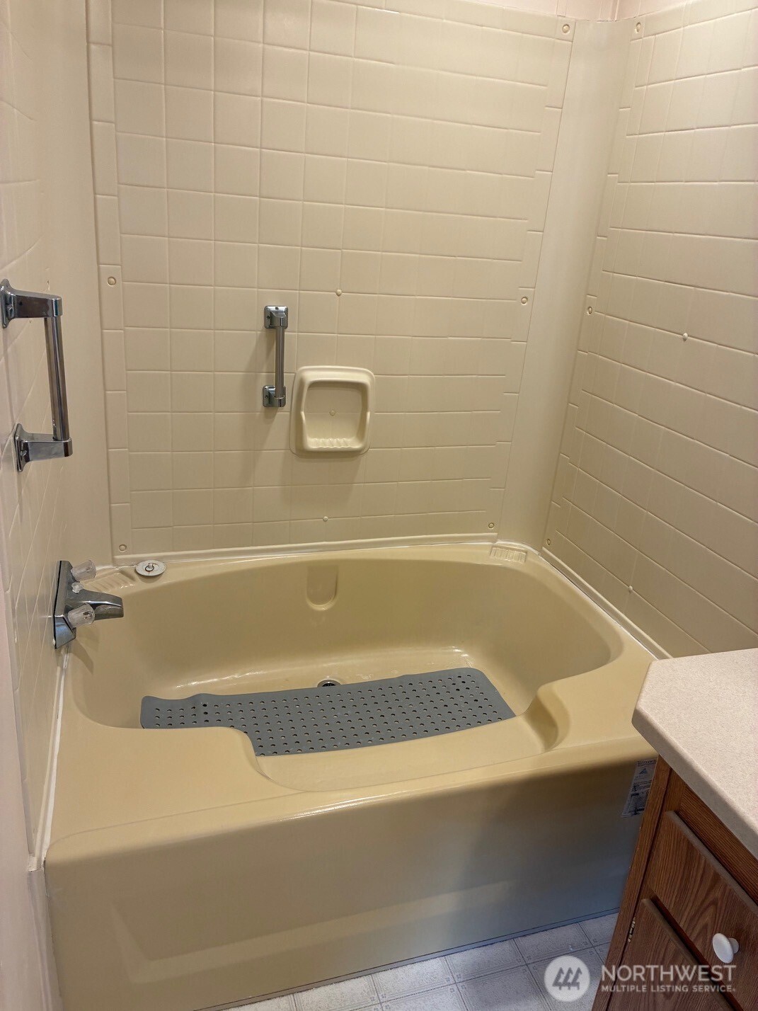 211 7th Street NE, Long Beach, WA 98631